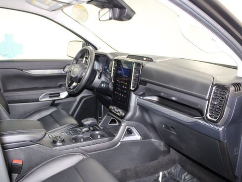 Used 2024 Ford Ranger Lariat w/ FX4 Off-Road Package image 31