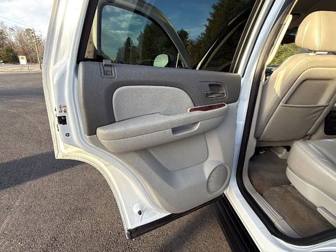 Used 2012 Chevrolet Tahoe LT image 32