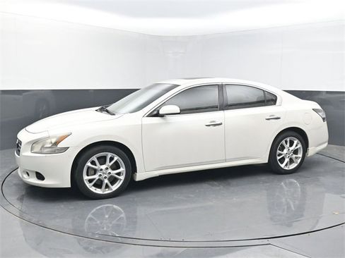 Used 2014 Nissan Maxima 3.5 S image 2