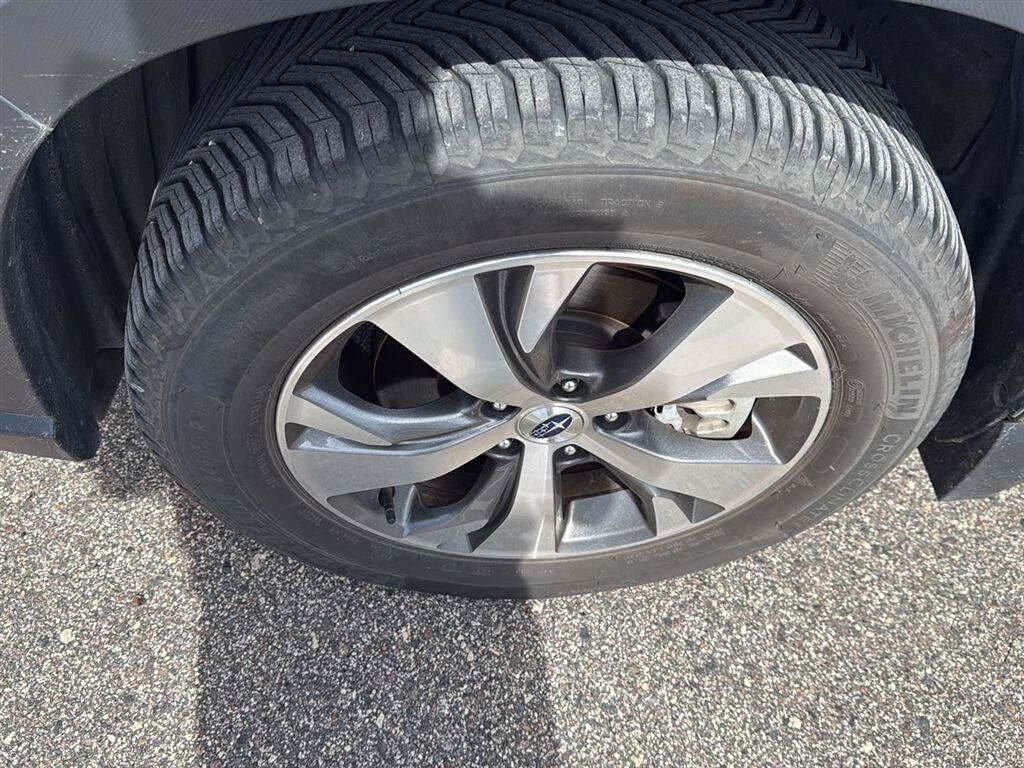 Used 2021 Subaru Ascent Premium w/ Convenience Package AWD/4WD image 19