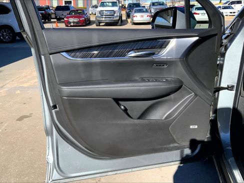 Used 2023 Cadillac XT6 Premium Luxury w/ Technology Package image 20