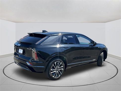 New 2025 Cadillac Optiq Sport 1 image 11
