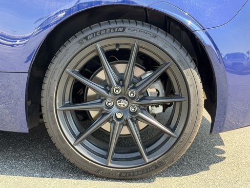 Used 2023 Toyota GR86 Premium w/ ALL Weather Mat Package (TMS) image 8