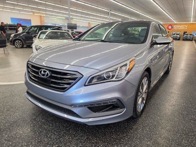 Used 2017 Hyundai Sonata Limited 2.0T w/ Winter Weather Package FWD image 2