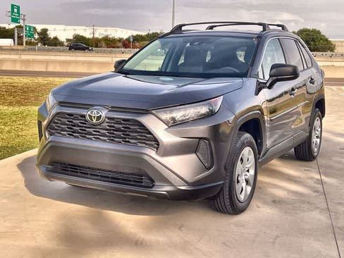 Used 2021 Toyota RAV4 LE w/ Carpet Mat Package (TMS) FWD image 2