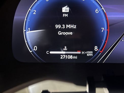 Used 2023 Toyota Highlander Limited image 15