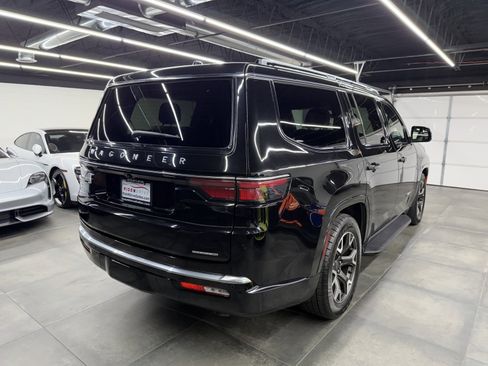 Used 2024 Jeep Wagoneer Series III image 7