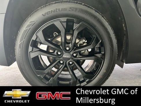 Used 2020 GMC Terrain SLT w/ Preferred Package image 12