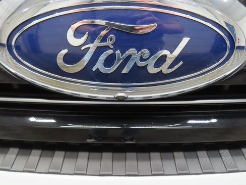 Used 2025 Ford F250 Platinum w/ FX4 Off-Road Package image 56