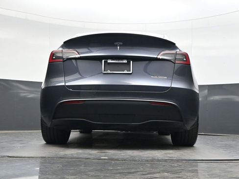 Used 2022 Tesla Model Y Performance image 33