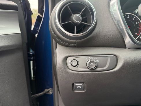 Used 2022 Chevrolet Blazer LT image 27