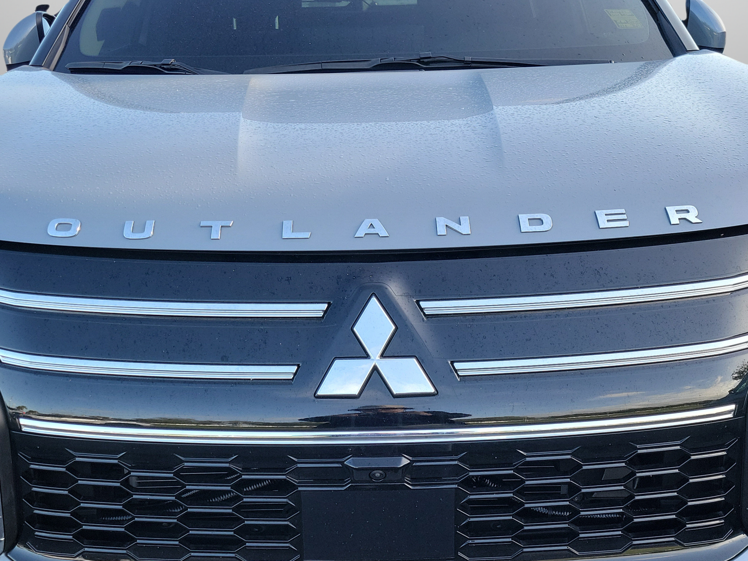Used 2025 Mitsubishi Outlander SE FWD image 12