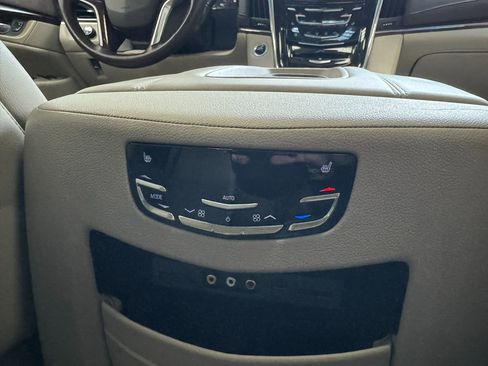 Used 2015 Cadillac Escalade ESV Premium AWD/4WD image 55