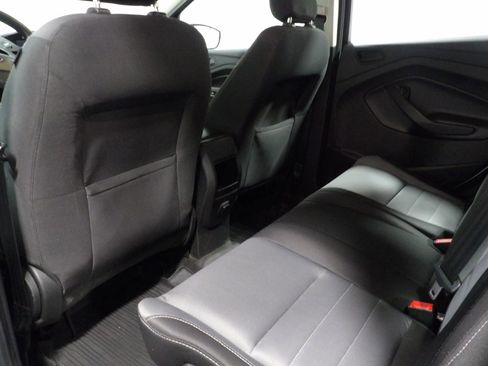 Used 2018 Ford Escape S image 10