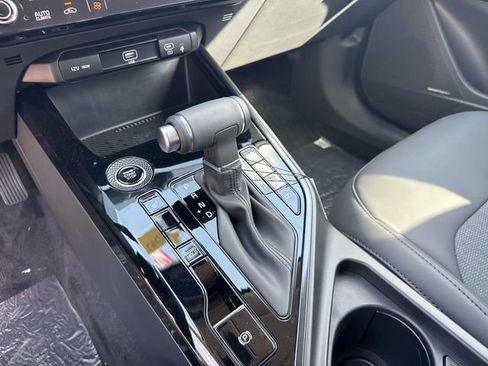 New 2026 Kia Niro EX w/ EX Premium Package FWD image 28
