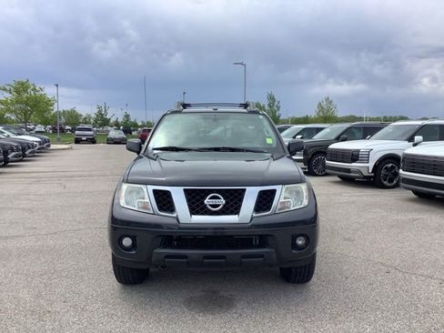 Used 2014 Nissan Frontier PRO-4X w/ Pro-4x Luxury Package AWD/4WD image 2