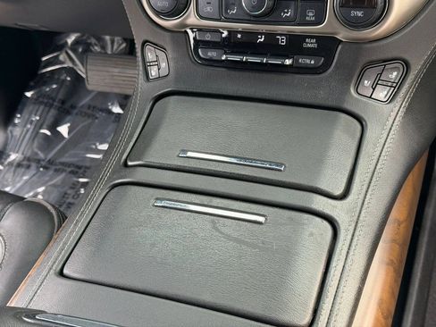Used 2019 GMC Yukon XL Denali w/ Open Road Package AWD/4WD image 30