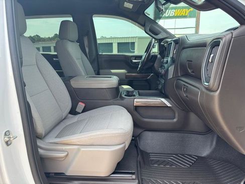 Used 2021 Chevrolet Silverado 1500 RST AWD/4WD image 17