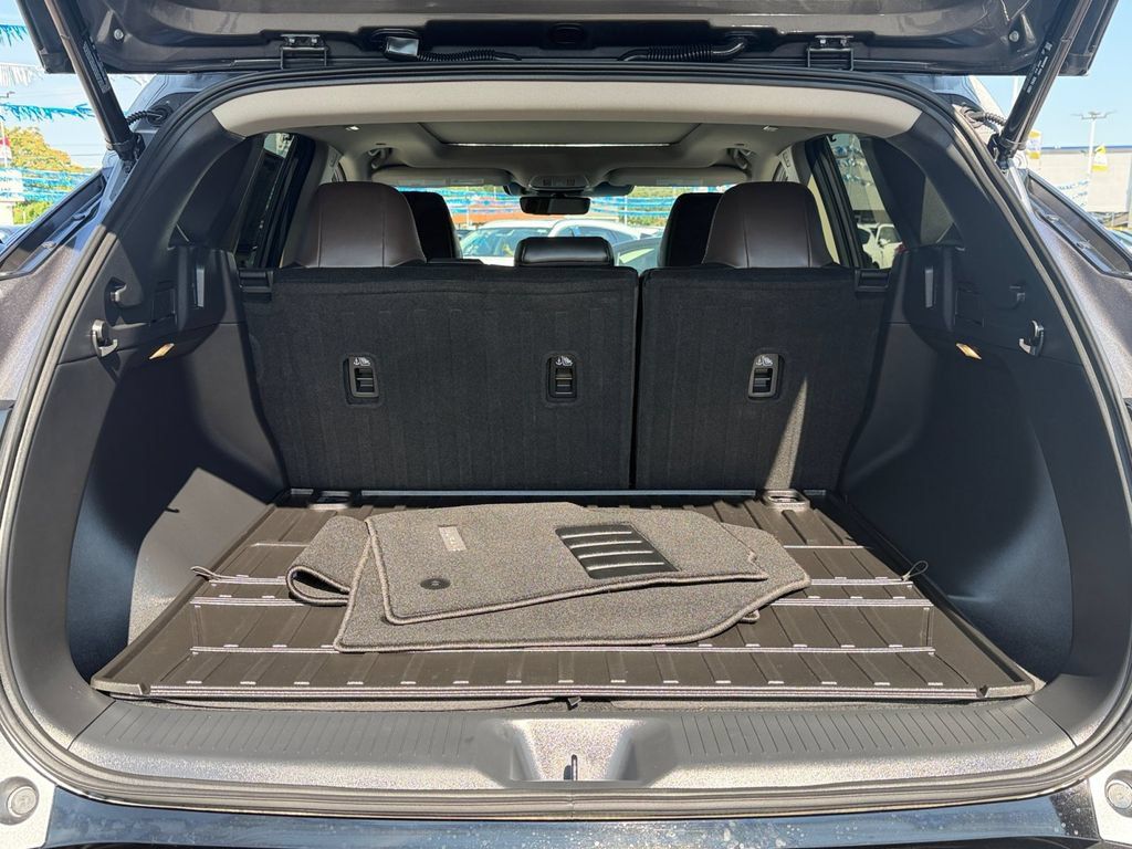Used 2025 Nissan Murano Platinum w/ Cargo Package AWD/4WD image 15