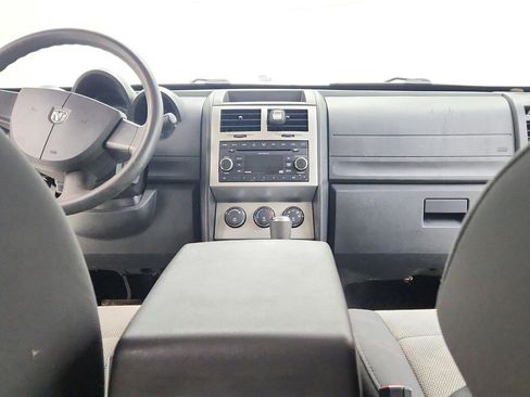 Used 2008 Dodge Nitro SXT image 24