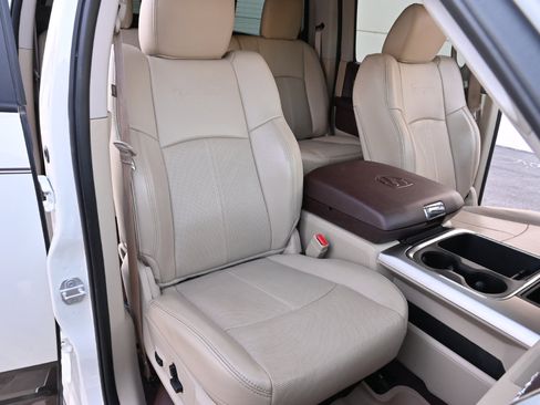 Used 2018 RAM 2500 Laramie w/ Convenience Group image 17