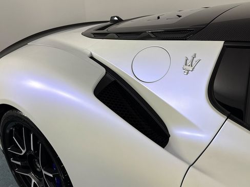 Used 2023 Maserati MC20 Coupe RWD image 49