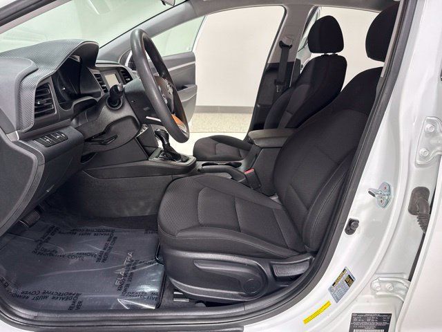 Used 2020 Hyundai Elantra SE w/ Cargo Package (C1) FWD image 11