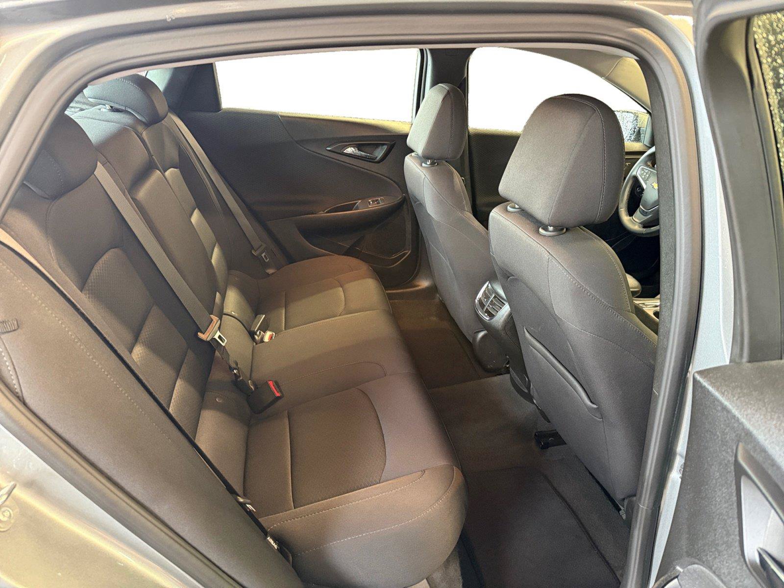 Used 2024 Chevrolet Malibu LT w/ Sport Edition FWD image 22