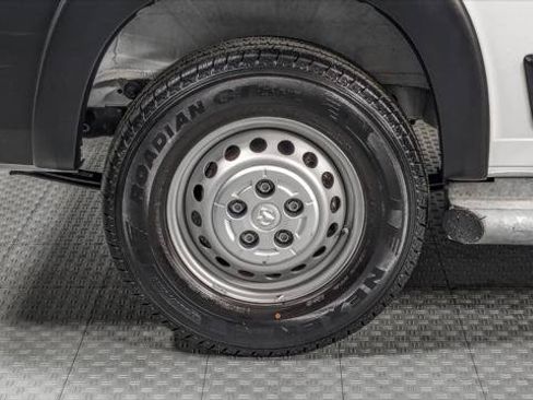 Used 2025 RAM ProMaster 2500 w/ U-Haul Equipment Group FWD image 30