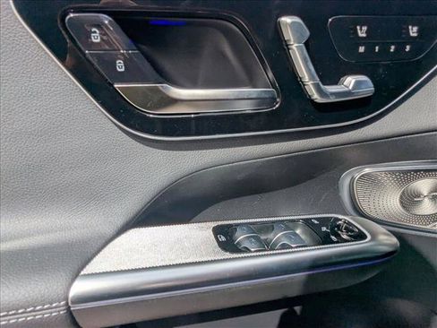 New 2026 Mercedes-Benz GLC 300 image 14