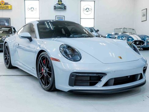 Used 2024 Porsche 911 Carrera GTS image 5