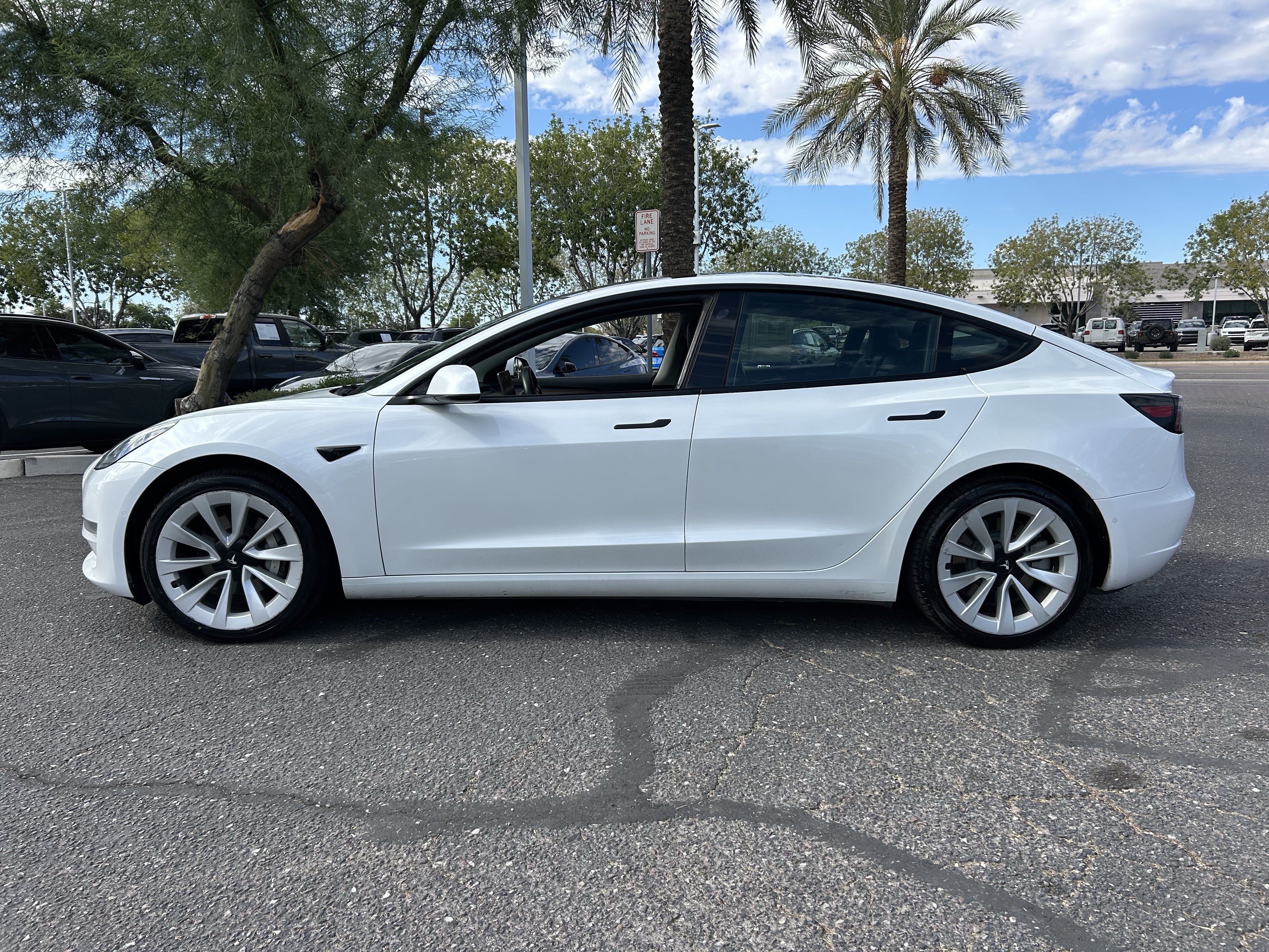 Used 2022 Tesla Model 3 Long Range AWD/4WD image 2