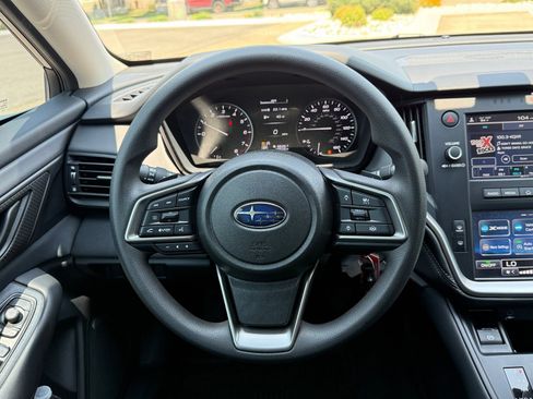 Certified 2025 Subaru Outback AWD/4WD image 9