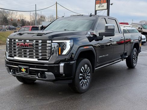Used 2025 GMC Sierra 2500 Denali w/ Technology Package image 4