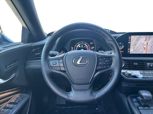 Used 2021 Lexus LS 500 RWD image 13