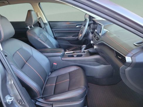Used 2020 Nissan Altima 2.5 SR image 11