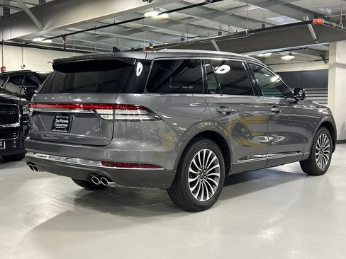 Certified 2023 Lincoln Aviator Reserve w/ Elements Package Plus AWD/4WD image 2
