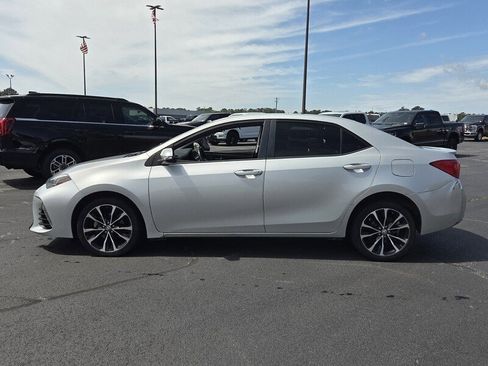Used 2019 Toyota Corolla SE FWD image 4