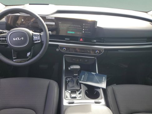 New 2026 Kia Carnival SX Prestige FWD image 12
