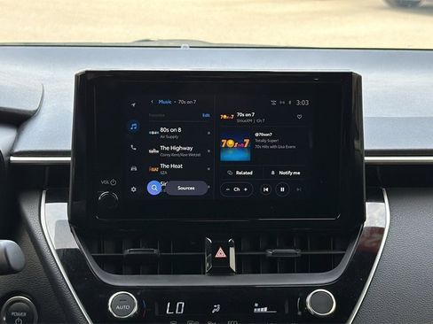 Used 2025 Toyota Corolla SE image 20