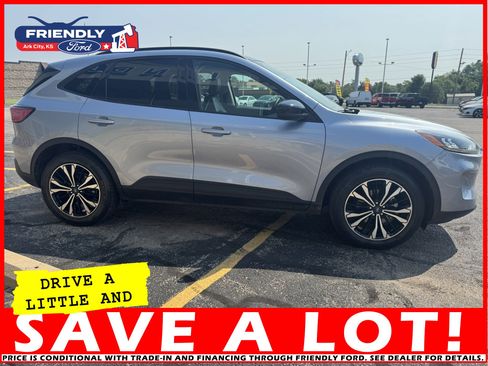 Used 2022 Ford Escape SEL w/ SEL Stealth AWD Package image 6