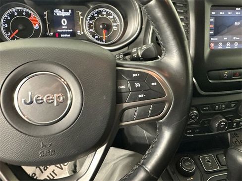 Certified 2021 Jeep Cherokee Latitude Lux image 27