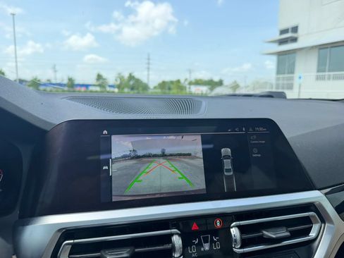 Used 2019 BMW 330i Sedan w/ Premium Package RWD image 30