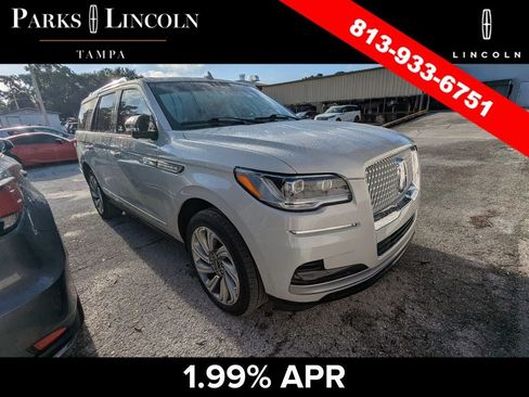 Used 2022 Lincoln Navigator Reserve AWD/4WD image 1