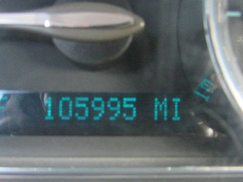 Used 2009 Chevrolet HHR LS image 36