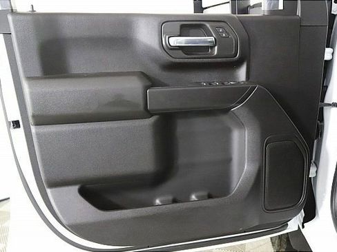 New 2025 Chevrolet Silverado 2500 Custom w/ Custom Value Package image 12