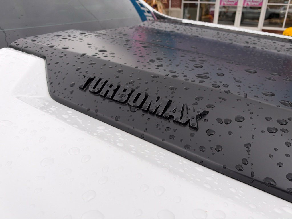 Used 2026 Chevrolet Colorado ZR2 w/ Technology Package AWD/4WD image 4