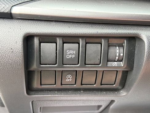 Used 2021 Subaru Forester Premium AWD/4WD image 21