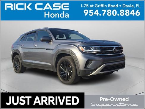 Used 2023 Volkswagen Atlas Cross Sport SE w/ Black Wheel Package image 1