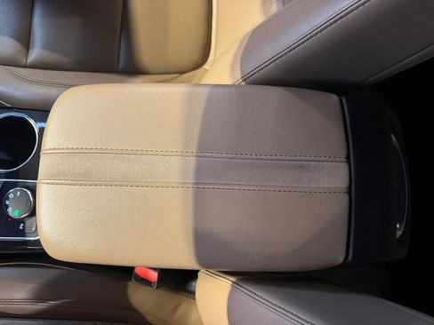 Used 2019 Chevrolet Blazer Premier AWD/4WD image 19